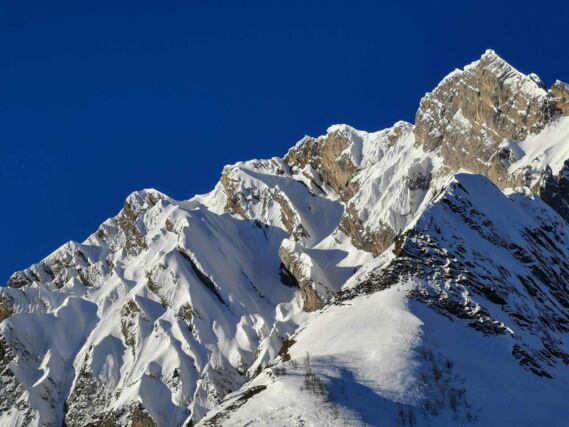 Cross the Aravis range in ski touring
