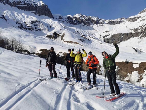 Cross the Aravis range in ski touring