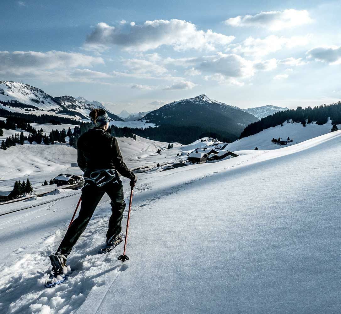 Snowshoeing Annecy and Haute-Savoie Bureau des guides d'Annecy