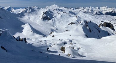 Ski touring with one night in Beaufortain' mountain hut